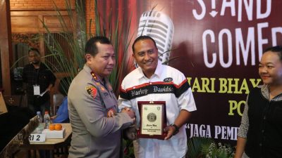 Kompetisi Stand Up Comedy Polda Jatim Meriahkan Hari Bhayangkara ke-77 tahun 2023