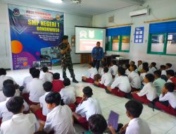 Masa MPLS, Serma Supriyadi Berikan Wawasan Kebangsaan Bagi Murid SMPN 1