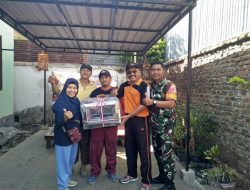 Berikan Rasa Aman, Babinsa Kodim 0822 Pengamanan Jalan Sehat Agustusan