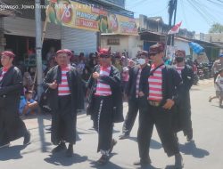 CFC Dan Gerak Jalan Unik di Kec.Cermee, Persit 0822/16 Tampilkan Busana Marlena