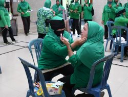 Peringati HUT RI Ke-78, Persit Kodim 0822 Bondowoso Gelar Lomba Rias Wajah