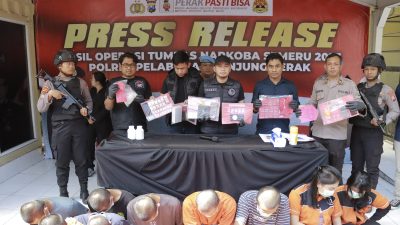 Polres Tanjung Perak Berhasil Ungkap 13 Kasus Narkoba dan Amankan 16 Tersangka