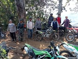 RPH Sumber Malang Dan LMDH Bersama Masyarakat Berupaya Untuk Padamkan Karhutla di Petak 6A-1