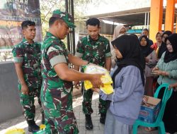 Babinsa Koramil 0822/11 Tapen Monitoring Pelaksanaan Pasar Murah Bulog