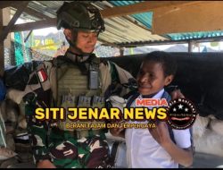 Satgas Yonif 509 Kostrad Berikan Bantuan Seragam Kepada Anak Papua Di Tk J2, Intan Jaya