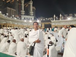 Kemurnian Dislogankan, Umat Dikomodifikasi: Kritik Tajam atas Praktik Bisnis Agama. 